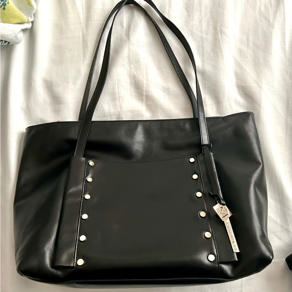 *NEW* Never Used - New Giorgia Milani Tote.
This bag is a beauty. 14x10 inches